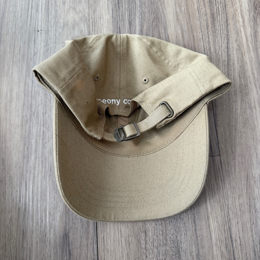 Sun Peony Coconut Tan Cap with Embroidered 'Mama' - Picture 3 of 5